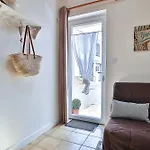 Apartament Le Petit Julien Saint-Julien-des-Landes