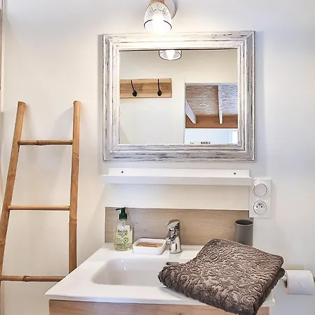 Apartment Le Petit Julien Saint-Julien-des-Landes